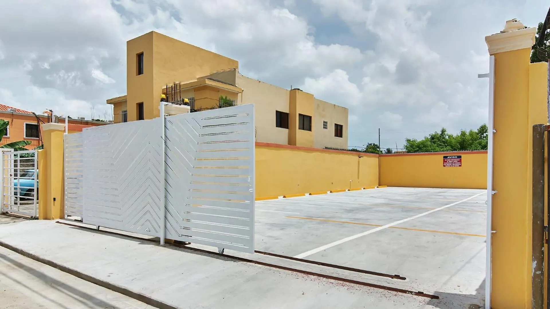 2 Bedroom 2 Bathroom Apartment In Corales Del Sur, Santo Domingo Este La Viva 0*,  Den Dominikanske Republik
